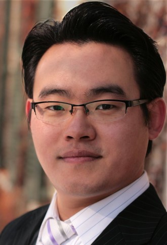 Dr. Yongmin Kim, Moody Chorale Conductor